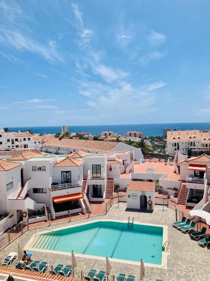Apartment With Terrace And Pool, Los Cristianos Лос Кристианос Экстерьер фото